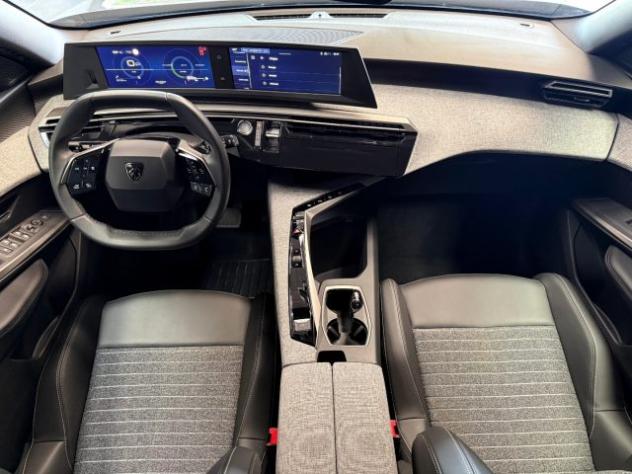 PEUGEOT 5008 1.2 Hybrid 136cv e-DCS6 Allure 7 Posti - Pack 360° rif. 23736243 - Foto 9