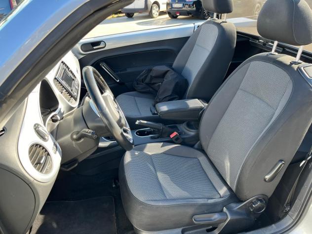 Volkswagen Maggiolino Cabrio 1.6 TDI 105 CV Sport BlueMotion Technology - Foto 9