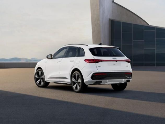 AUDI QUATTRO Audi Q5 SUV S line edition e-hybrid 220 kW S tron rif. 23000281 - Foto 3