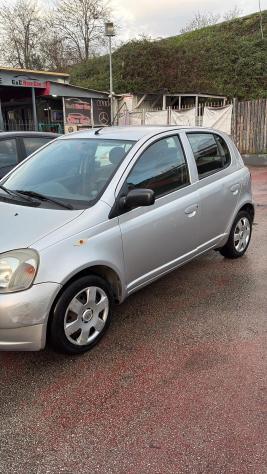 Toyota Yaris 1.0i 16V cat 5 porte - Foto 7