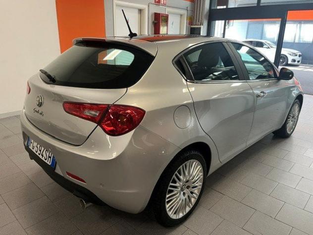 Alfa Romeo Giulietta 2.0 JTDm 175cv TCT EU6 Exclusive Tetto Apribile - Foto 3
