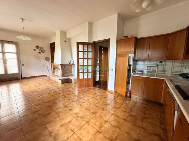 Rif. 9872 - CASA SEMINDIPENDENTE A GIARRATANA - Foto 11
