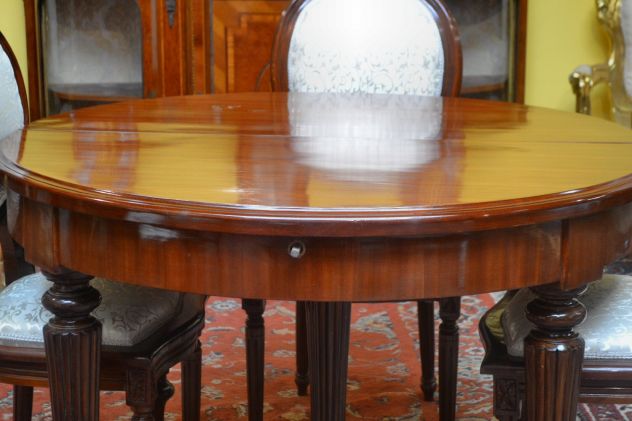 Tavolo da pranzo-riunioni tondo stile inglese allungabile fino a 320 cm. - Foto 3