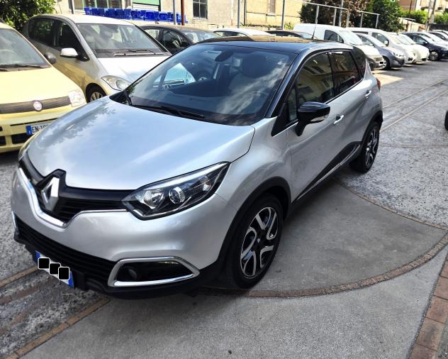 Renault Captur dCi FULL NAVI CERCHI 17" RETROCAMERA GARANZIA - Foto 3