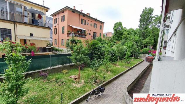 FOSSOLO AMPIA METRATURA CON TERRAZZO ABITABILE E GARAGE DOPPIO - Foto 13
