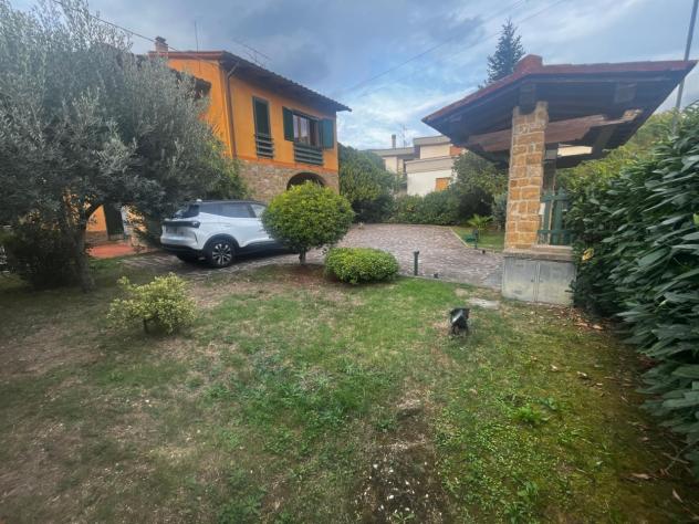 BIFAMILIARE di 5 vani e di 120 mq (CALENZANO) rif. L1400 - Foto 2