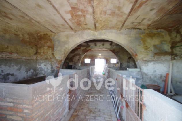 Rustico / Casale di 790 m² con più di 5 locali in vendita a Montepulciano - Foto 18