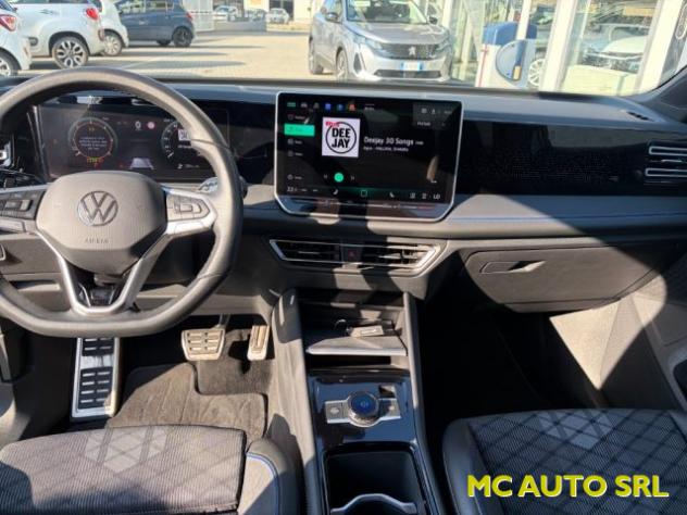 VOLKSWAGEN Tiguan 2.0 TDI 150 CV SCR DSG R-Line PROMO CON FINAZIAMEN rif. 24165644 - Foto 9