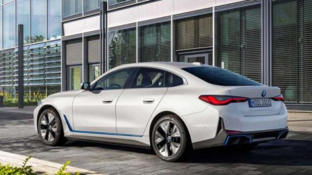 BMW i4 eDrive 35 Msport Pro rif. 24050697 - Foto 8