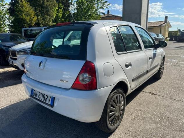 RENAULT Clio 1.2 16V 5 porte Confort rif. 23630301 - Foto 2