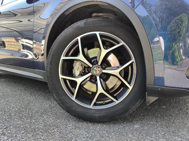 Alfa Romeo Stelvio 2.2 Turbodiesel 210 CV AT8 Q4 Executive - Foto 2