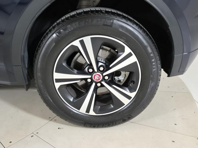 Jaguar E-Pace 2021 2.0d i4 mhev R-Dynamic awd 163cv auto - Foto 9