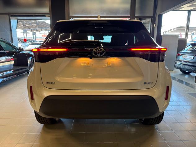 TOYOTA Yaris Cross Yaris Cross 1.5 Hybrid 130 CV 5p. E-CVT Trend - Foto 4