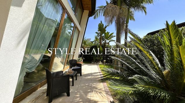 SIRACUSA ZONA EPIPOLI ELEGANTE VILLA INDIPENDENTE CON GIARDINO - Foto 3