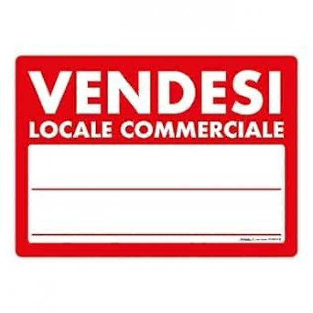 Locale comm.le/Fondo in vendita a Livorno 900 mq  Rif: 1284895