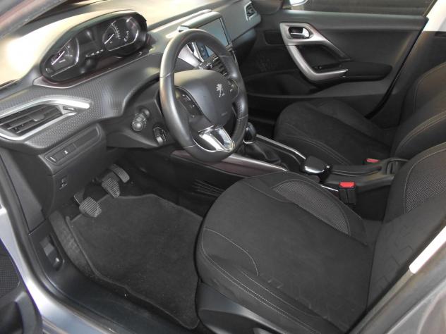 Peugeot 208 BlueHDi 75 5 porte Allure - Foto 6