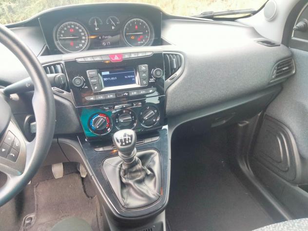 Lancia Ypsilon 1.2 69 CV 5 porte GPL Ecochic Gold - Foto 7