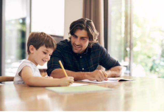 Ragazzo cerca lavoro come babysitting x bimbi aiuto domestico in famiglia grande
