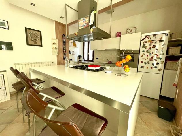 BL/gl139 - APPARTAMENTO INDIPENDENTE DI 3 LOCALI + DOPPI SERVIZI + SOLAIO MANSARDABILE + BOX - Foto 5
