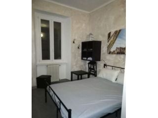 Bilocale con balcone e posto auto