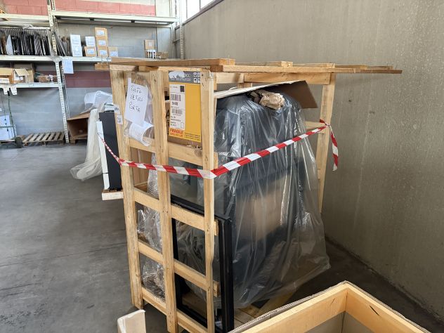 LOTTO 11 - Camini e stufe a pellet non completi o da revisionare - Foto 6