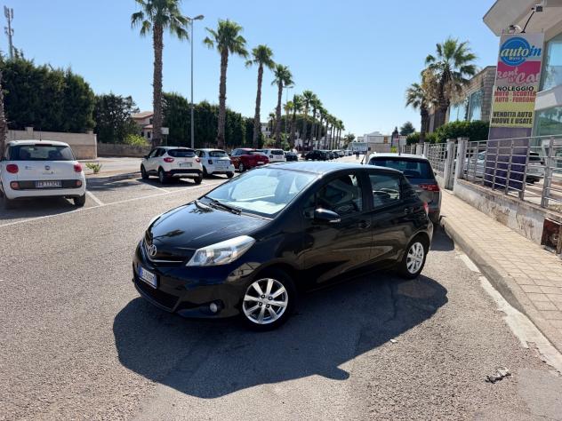 Toyota Yaris 1.0 5 porte Lounge - Foto 5