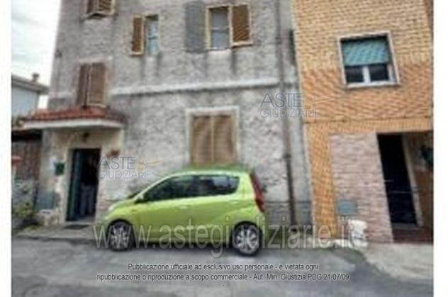 IMMOBILI-IMMOBILE RESIDENZIALE-Via Ancona 19
