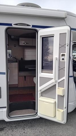 CAMPER BURSTNER DUCATO SEMINTEGRALE 6 POSTI DINETTE BASCULANTE CLIMATIZZATORE LETTO NAUTICO FOTOVOLTAICO CAMPEGGIO USATI GENERALI 1805 - Foto 6