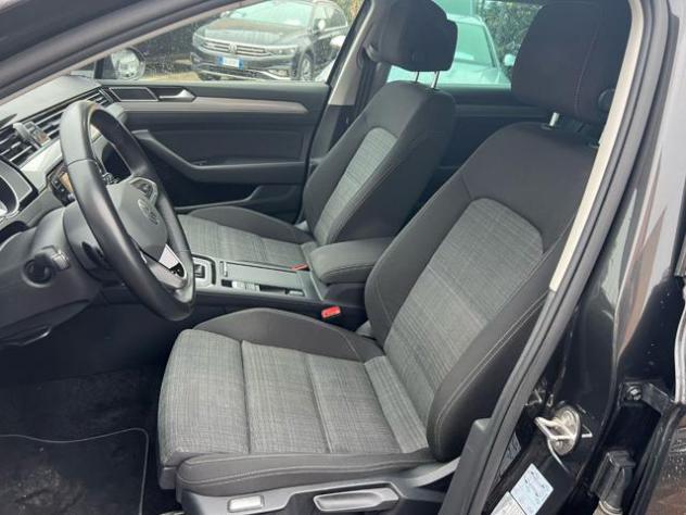 VOLKSWAGEN Passat Variant 2.0 TDI SCR EVO DSG Business rif. 22021473 - Foto 10