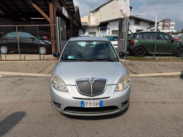 Lancia Ypsilon 1.3 MJT 75 CV Platinum - Foto 5