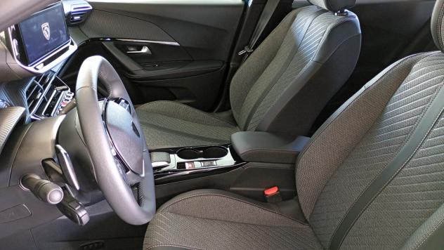 Peugeot 2008 BlueHDi 130 S&S EAT8 Allure - 2024 - AZIENDALE - Foto 10