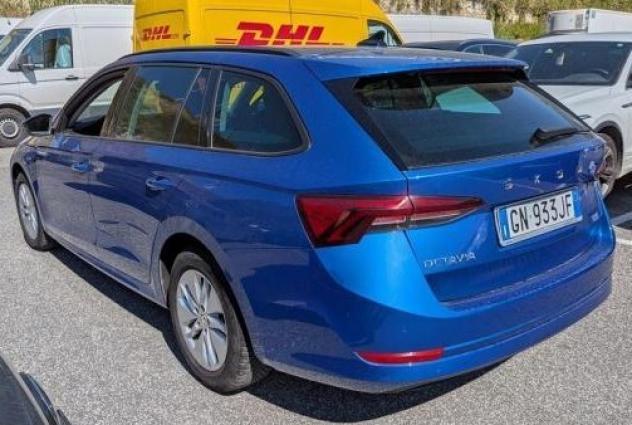 Skoda Octavia 2.0 TDI EVO SCR 150 CV DSG Wagon 05/2023 - Foto 5
