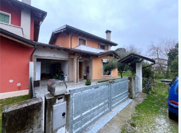 Immobile in asta di 222 m², box auto in vendita a Morsano al Tagliamento - Foto 2