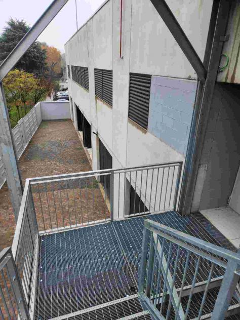 LOCALE NUOVO COMMERCIALE PARCHEGGI PRIVATI - Foto 8