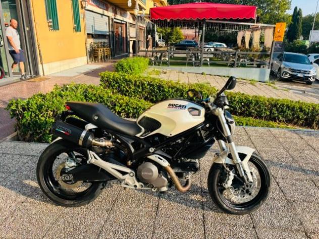 DUCATI Monster 696 TUTTO INCLUSO ANCHE PASSAGGIO! MINI RATE rif. 23995801 - Foto 2