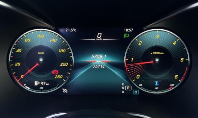 MERCEDES GLC 220 d 4Matic Premium AMG Uni Prop. - Foto 7