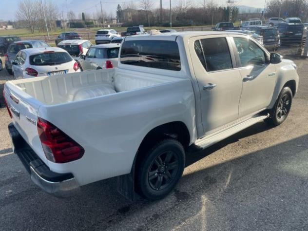 TOYOTA Hilux 2.4 D-4D A/T 4WD 4 porte Double Cab Executive rif. 23499954 - Foto 3