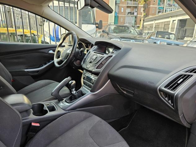 Ford Focus 5p 1.6 tdci Titanium 115cv - Foto 9