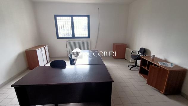 CAPANNONE di 3 vani e di 3025 mq (PEDEROBBA) rif. BL012 - Foto 6