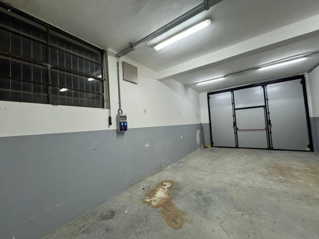 Capannone adatto a deposito/magazzino con uffici a Salsomaggiore T - Foto 8