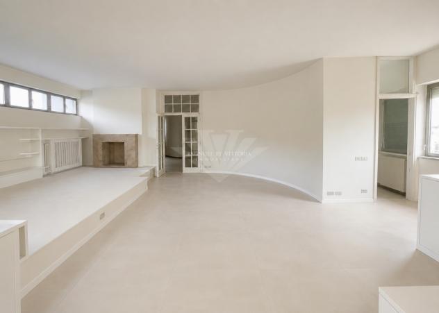 APPARTAMENTO di 9 vani e di 270 mq (PIETRASANTA - Pietrasanta adiacenze centro) rif. 300 - Foto 5