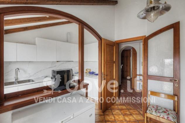 Casa indipendente di 285 m² con più di 5 locali in vendita a Varese - Foto 11