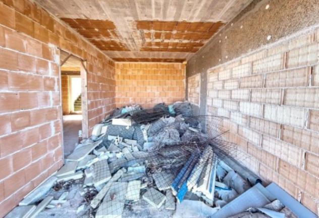 Immobile in asta di 240 m², box auto in vendita a Cingoli - Foto 12