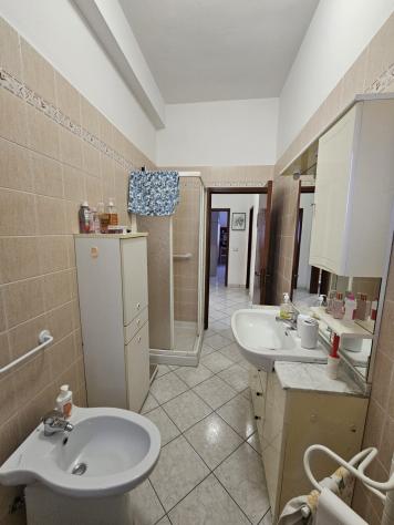 APPARTAMENTO di 4 vani e di 90 mq (FOLLONICA) rif. T14 - Foto 13