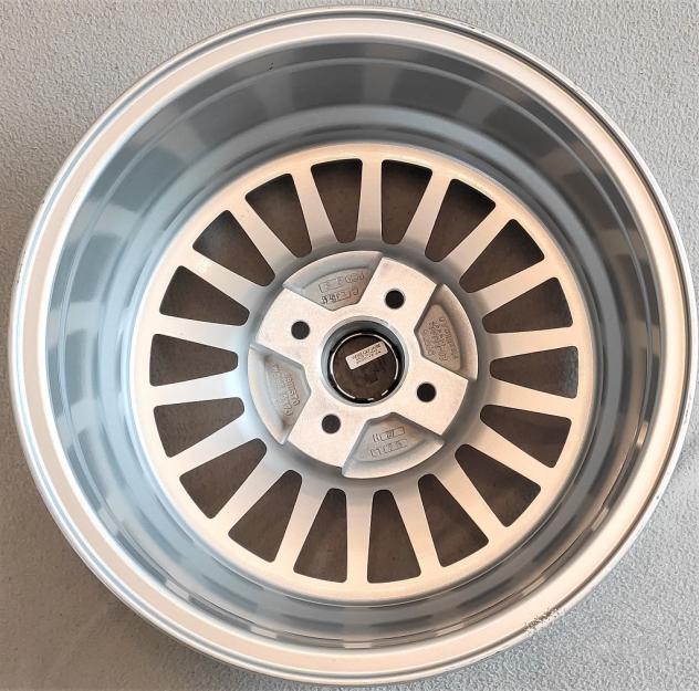 Cerchi SCOMPONIBILI 7X15 15 POLLICI BMW 1502 E30 - Foto 3