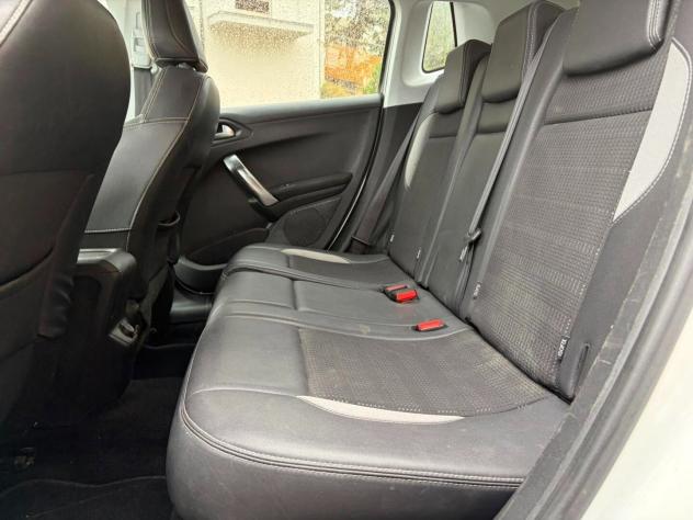 Peugeot 2008 1.6 e-HDi 92 CV Stop&Start Allure - Foto 7