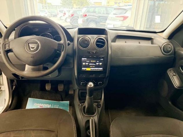 Dacia Duster 1.6 105 CV Laureate GPL - Foto 8