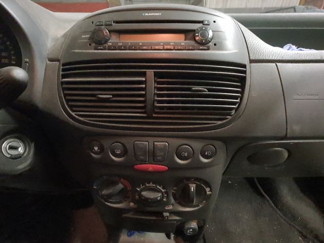 Fiat Punto 1.2 5p. Active Natural Power - Foto 6