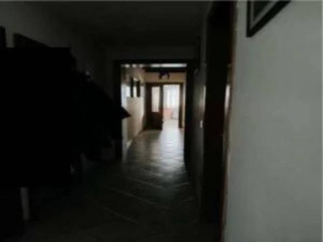 Immobile in asta di 150 m² con più di 5 locali e box auto in vendita a Melara - Foto 4