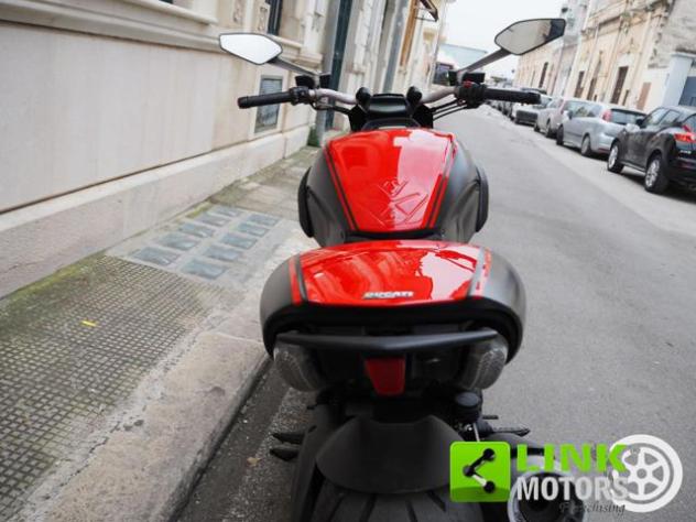 DUCATI Diavel Red Carbon - Foto 4